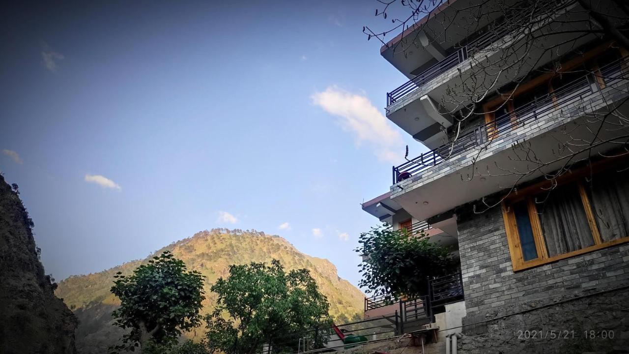 Tirthan Grand Riverside Banjār Εξωτερικό φωτογραφία