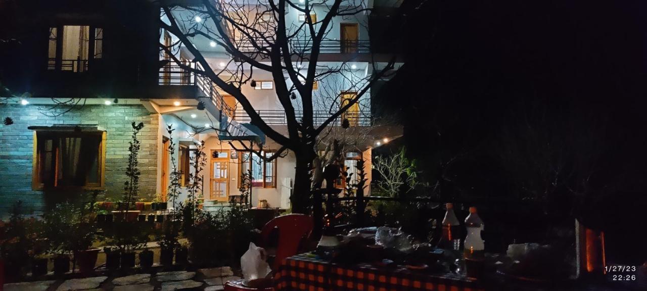 Tirthan Grand Riverside Banjār Εξωτερικό φωτογραφία