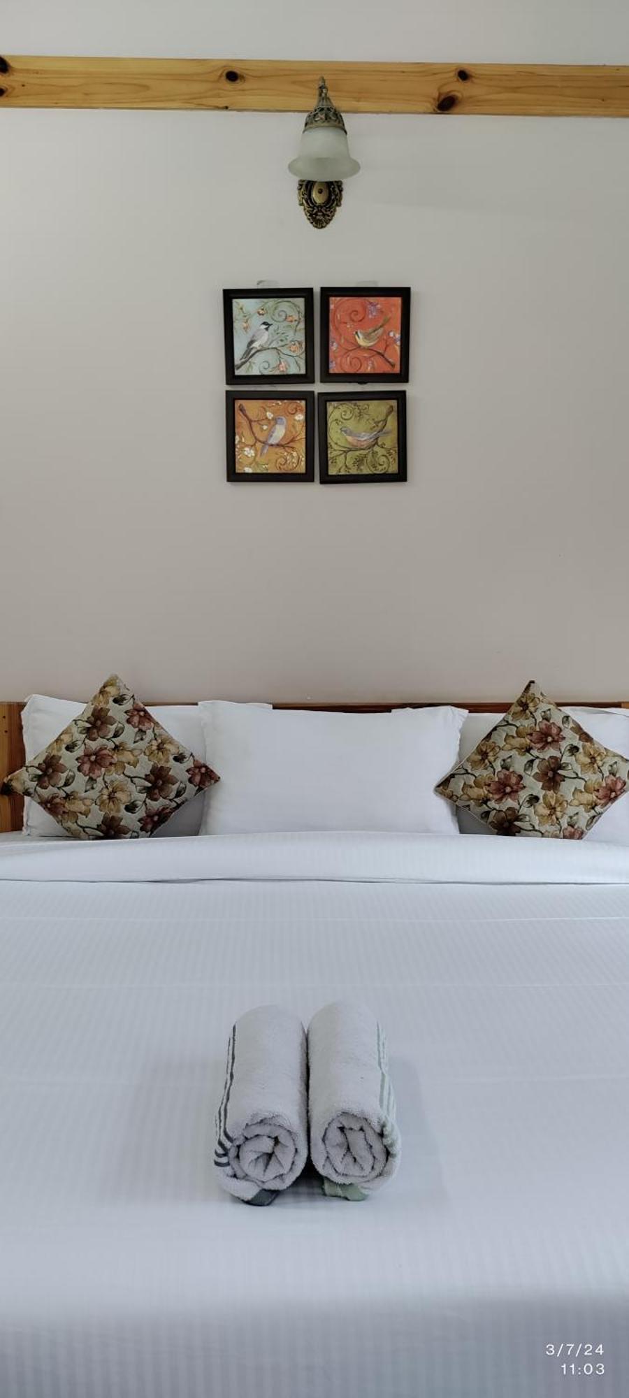 Tirthan Grand Riverside Banjār Εξωτερικό φωτογραφία